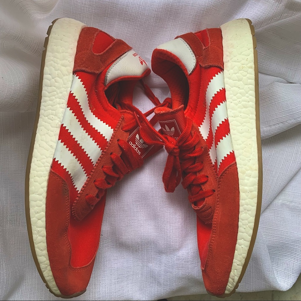 RED AND WHITE INIKI ADIDAS